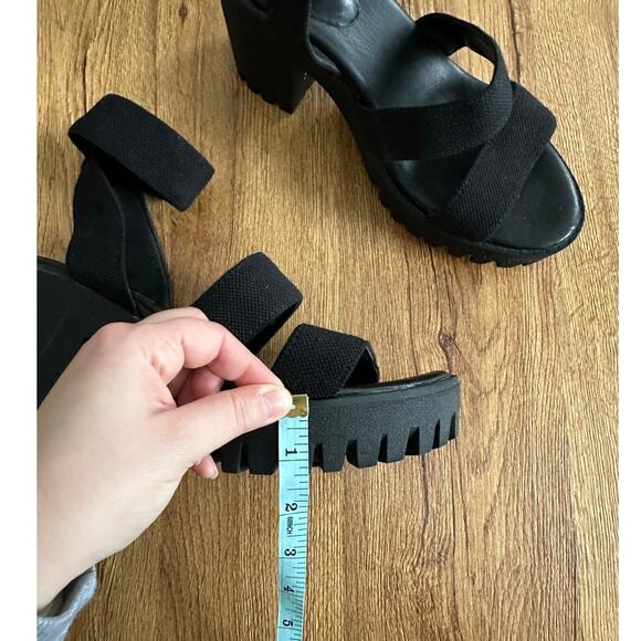 Madden NYC Black Platform Sandals Size 7 - Picture 5 of 9